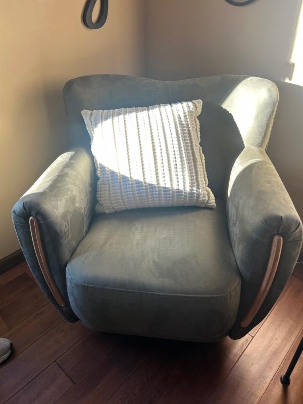 Sale Photo Thumbnail #93