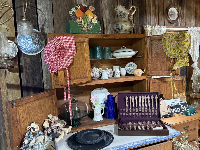 Sale Photo Thumbnail #160