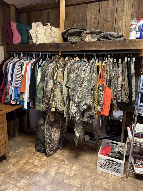 Sale Photo Thumbnail #256