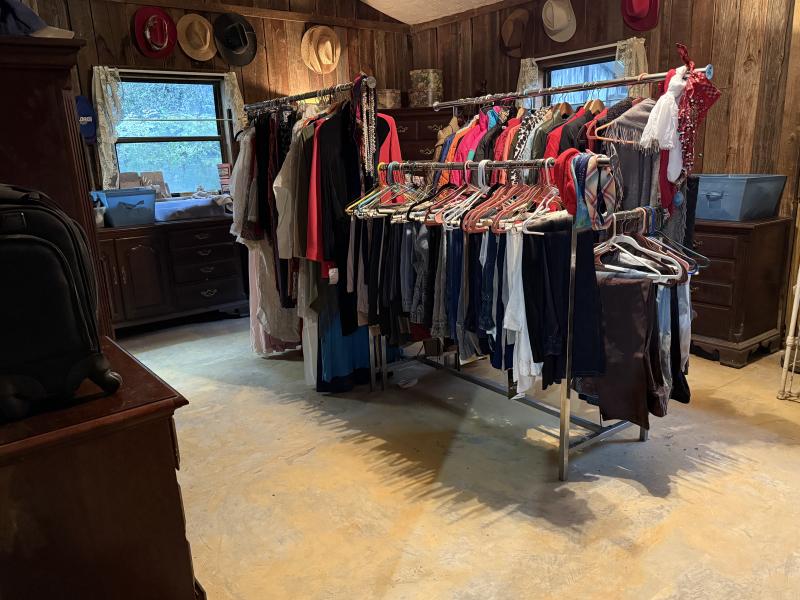 Sale Photo Thumbnail #257