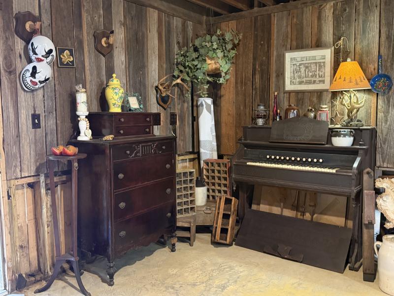 Sale Photo Thumbnail #77