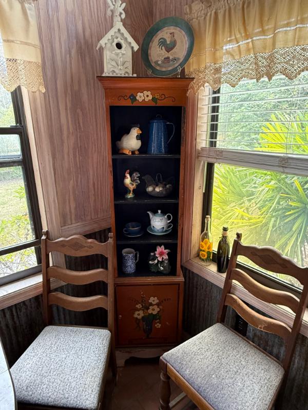 Sale Photo Thumbnail #122