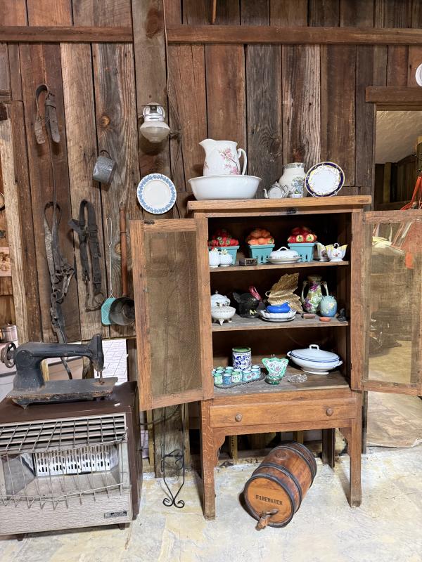 Sale Photo Thumbnail #106