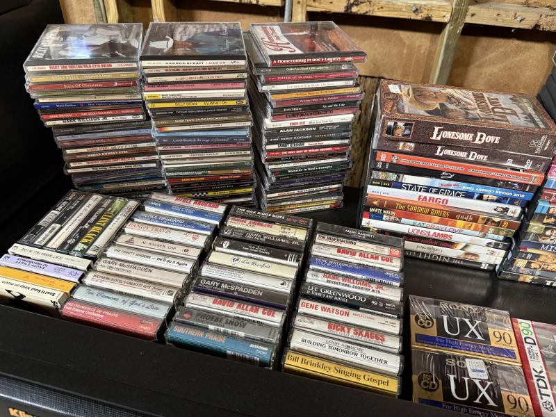 Sale Photo Thumbnail #98