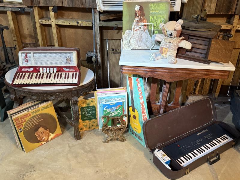 Sale Photo Thumbnail #91