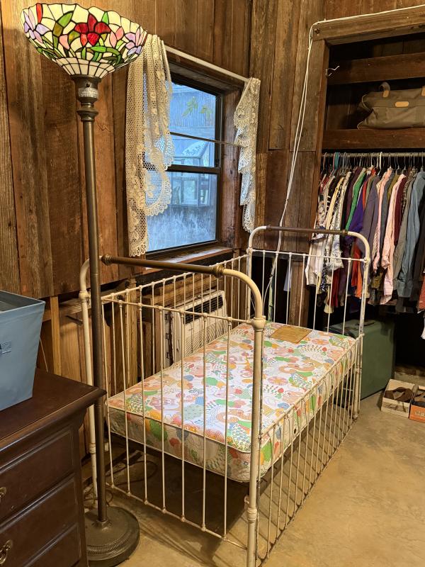 Sale Photo Thumbnail #260