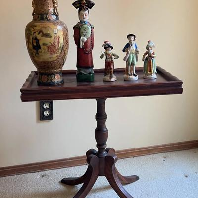 Vintage Japanese Vase (15”), Figurines & Wooden Side Table (23”H x 24”W x 13 1/2”D)
