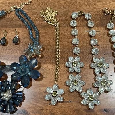 Stunning Set Of Flower Necklaces  And Earrings, Stones Unverified