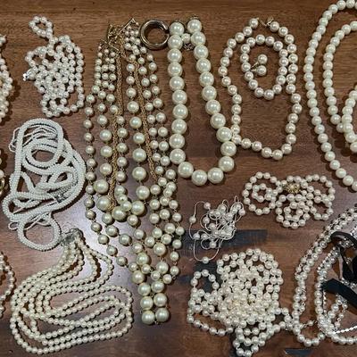 Pearl Necklaces, Bracelets And Earrings, Not Sure If Pearls Are Genuine
