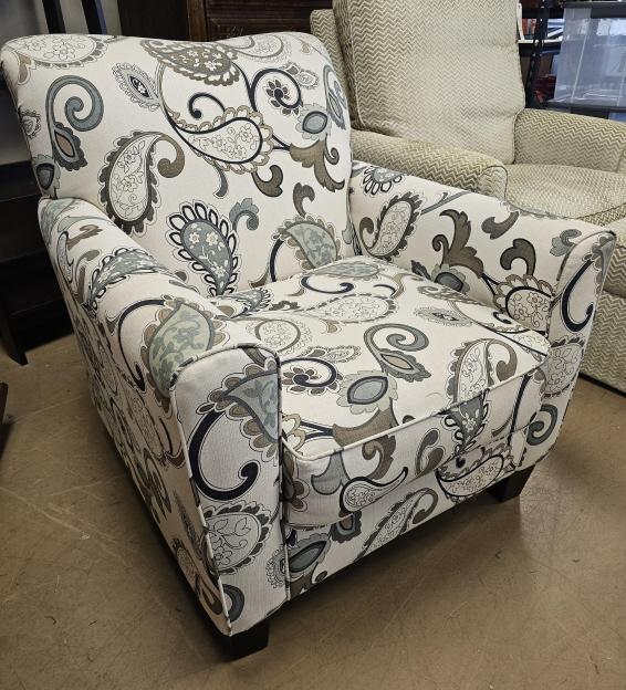 Sale Photo Thumbnail #166