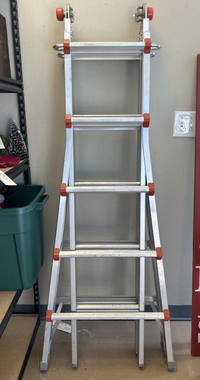 Sale Photo Thumbnail #146