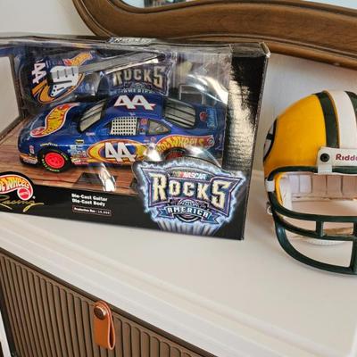 Sale Photo Thumbnail #415