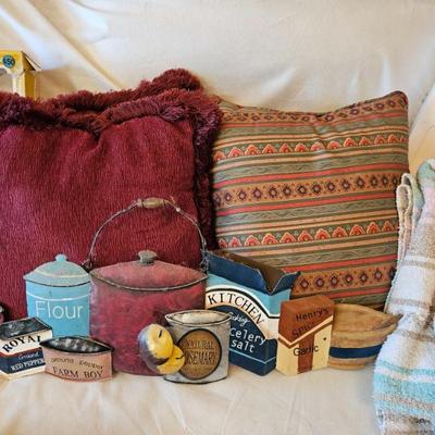 Sale Photo Thumbnail #303