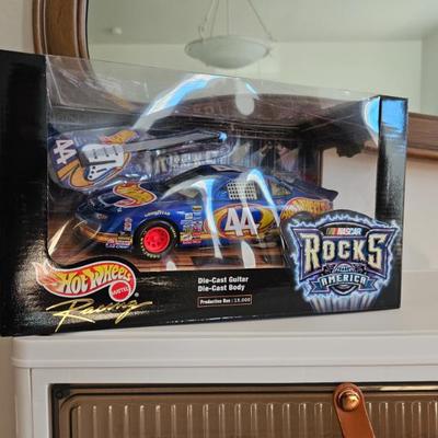 Sale Photo Thumbnail #411