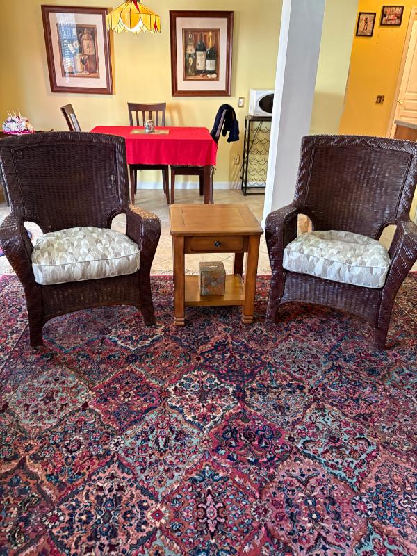 Sale Photo Thumbnail #168: 31 x 22 x 39, rug 10 x 12 
