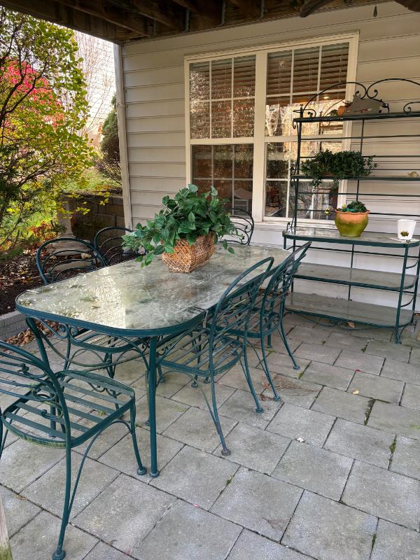 Sale Photo Thumbnail #61: Table - 72 x 35 x 29, Hutch 42 x 18 x 74