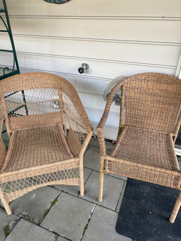 Sale Photo Thumbnail #51: Chairs 27 x 20.5 x 32