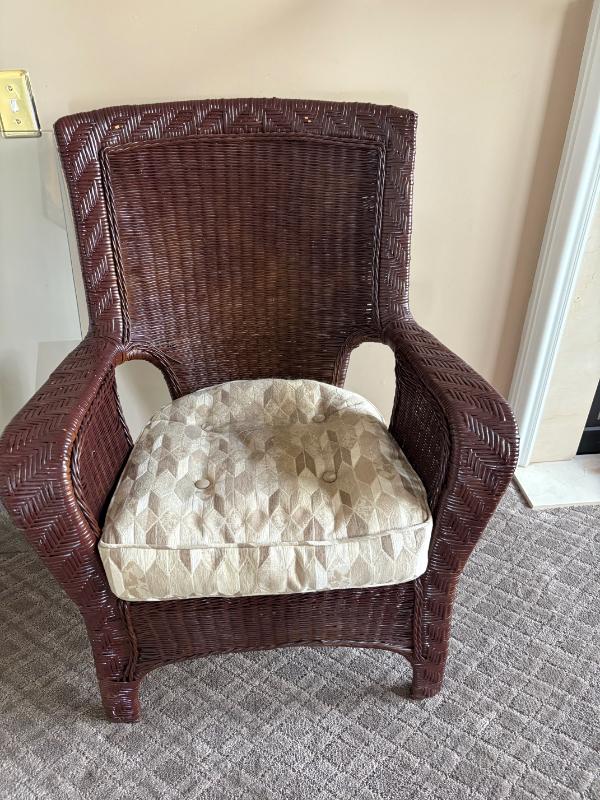 Sale Photo Thumbnail #116: 31 x 22 x 39
