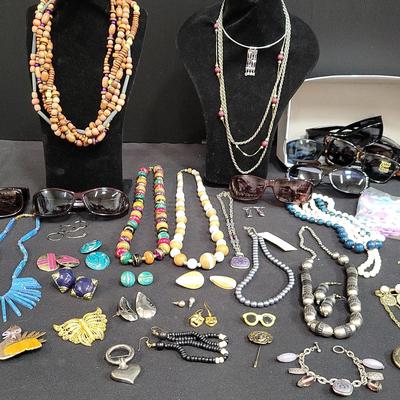 Costume Jewelry & More (WH9)