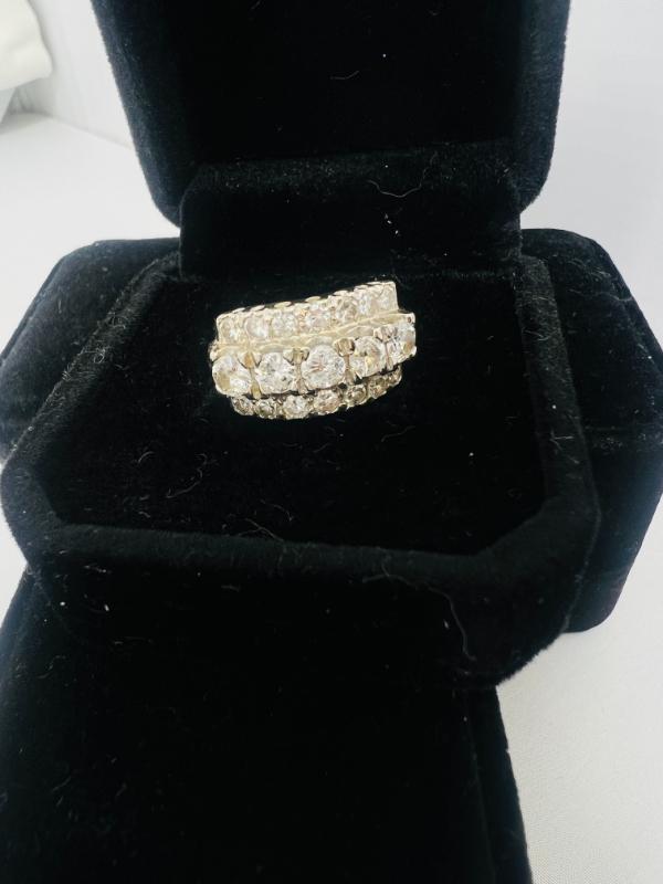 Sale Photo Thumbnail #239