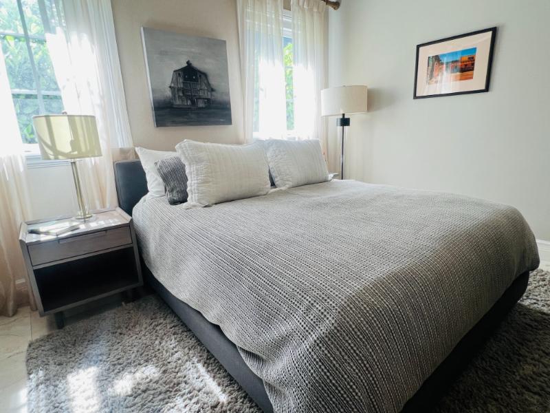 Sale Photo Thumbnail #153