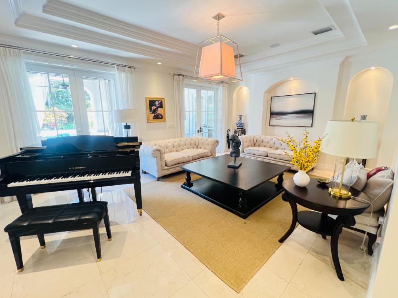 Sale Photo Thumbnail #8