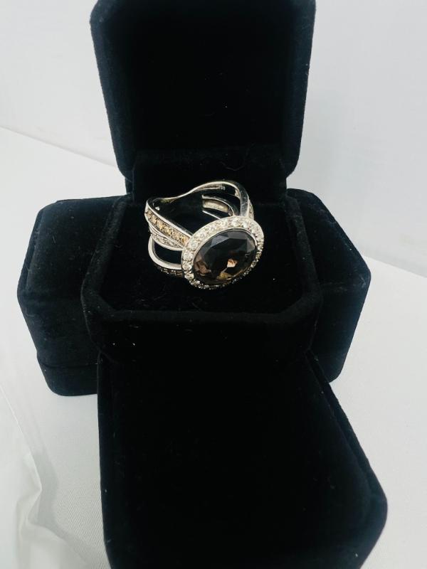 Sale Photo Thumbnail #233