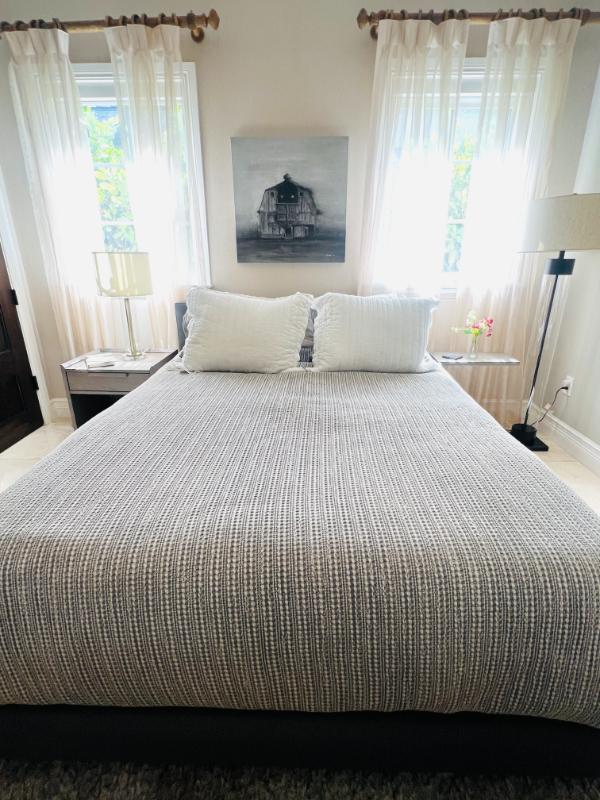 Sale Photo Thumbnail #152