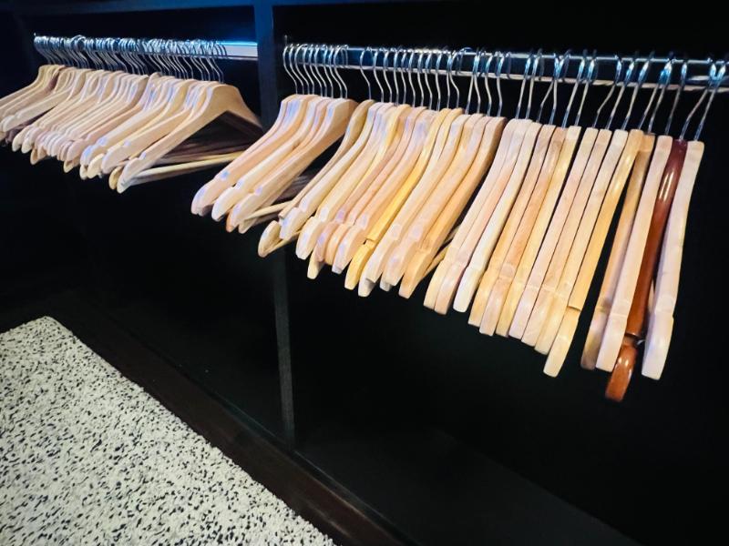 Sale Photo Thumbnail #141