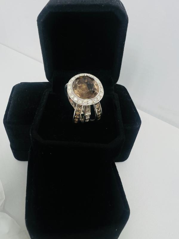 Sale Photo Thumbnail #234