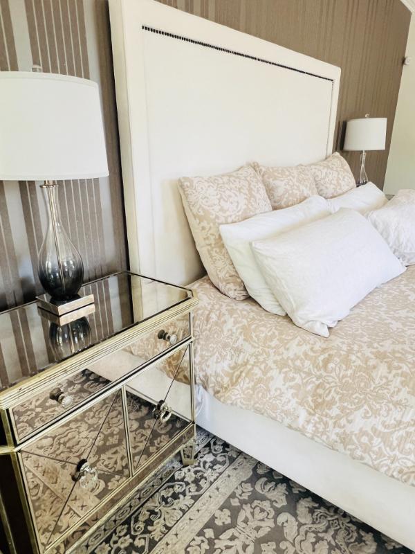 Sale Photo Thumbnail #87