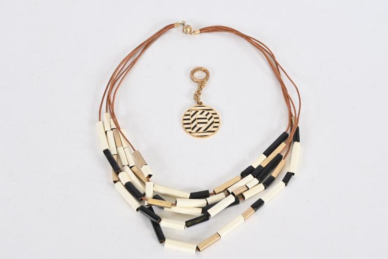 Sale Photo Thumbnail #181