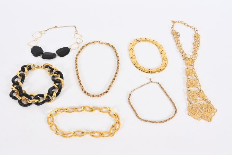 Sale Photo Thumbnail #173