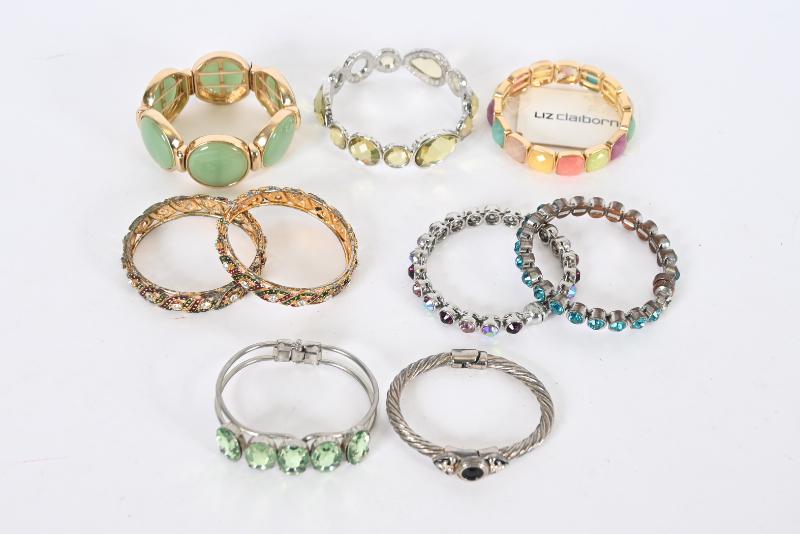 Sale Photo Thumbnail #132