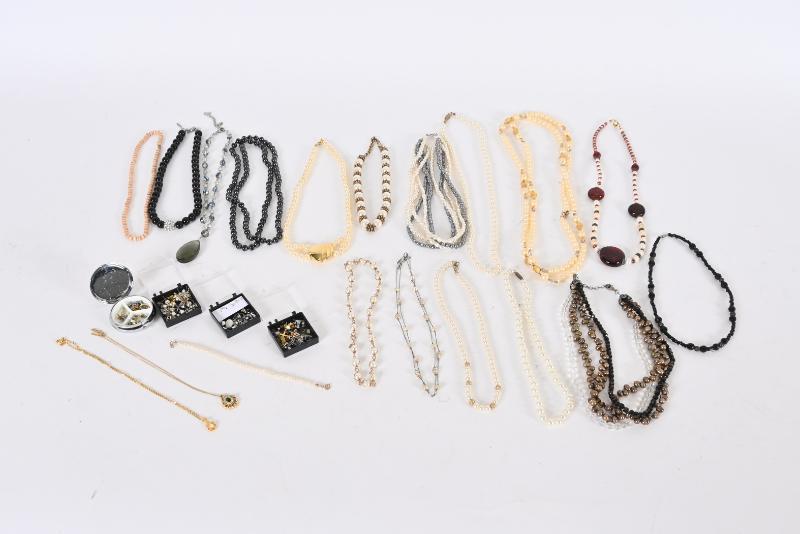 Sale Photo Thumbnail #134