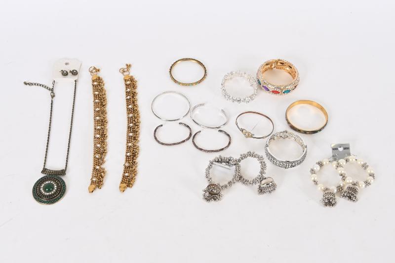 Sale Photo Thumbnail #114