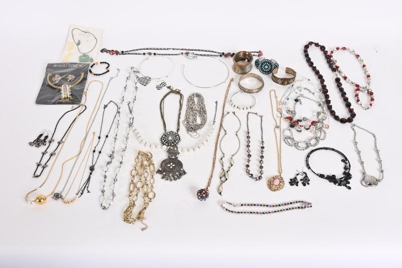 Sale Photo Thumbnail #127