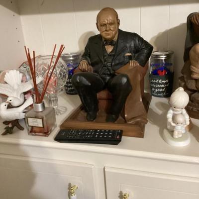 Vintage sculpture of winston churchill by tom clark