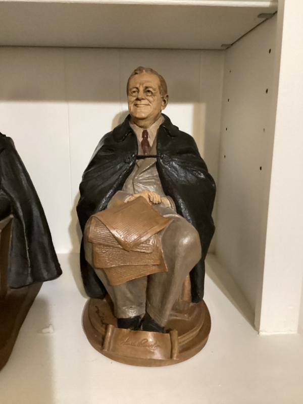Sale Photo Thumbnail #23: Vintage sculpture of franklin roosevelt by tom clark