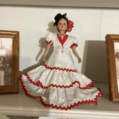 Vintage spanish flamenco dancer doll
