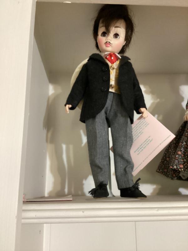 Sale Photo Thumbnail #90: Madame alexander rhett