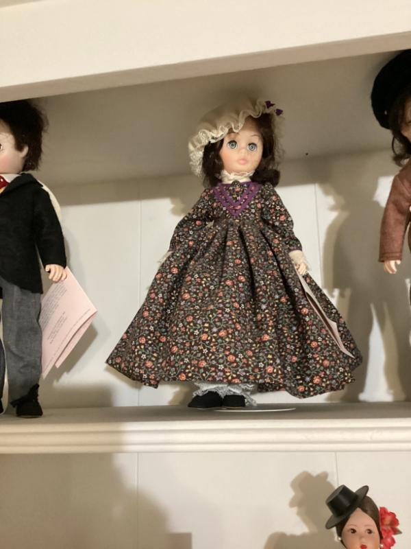 Sale Photo Thumbnail #88: Madame alexander little women marme doll