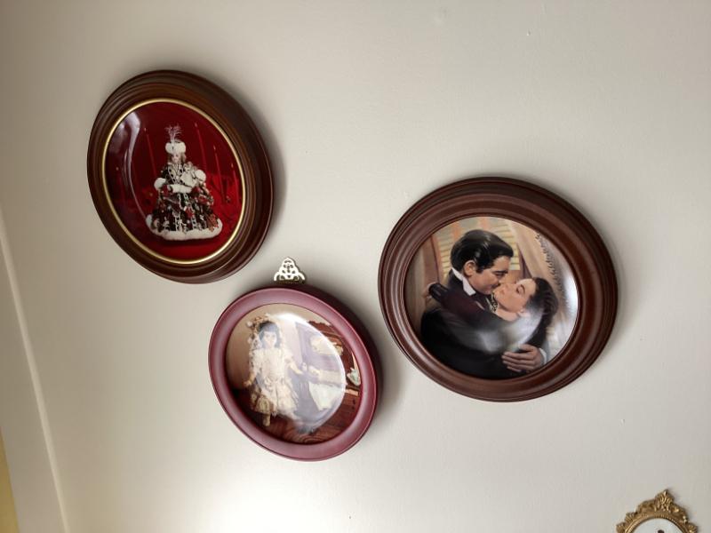 Sale Photo Thumbnail #101: Gone with the wind collector plastes