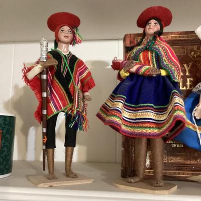 Vintage peruvian folk art doll pair