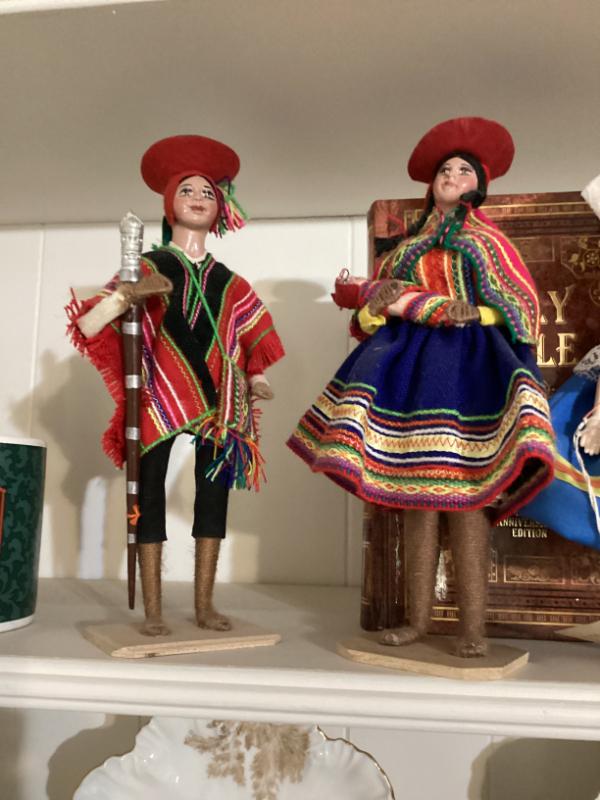 Sale Photo Thumbnail #97: Vintage peruvian folk art doll pair
