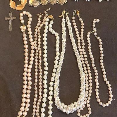 Vintage Costume Jewelry