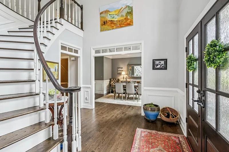 Sale Photo Thumbnail #5