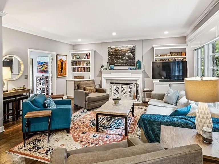 Sale Photo Thumbnail #21