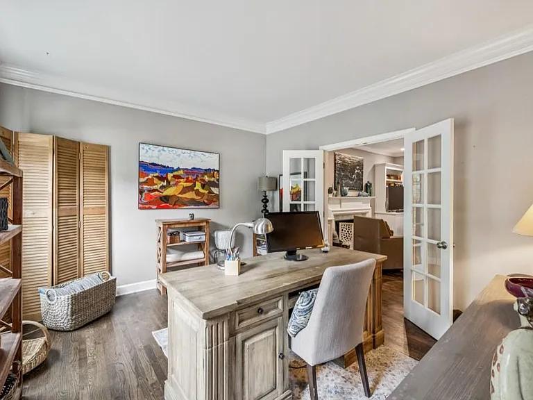 Sale Photo Thumbnail #10