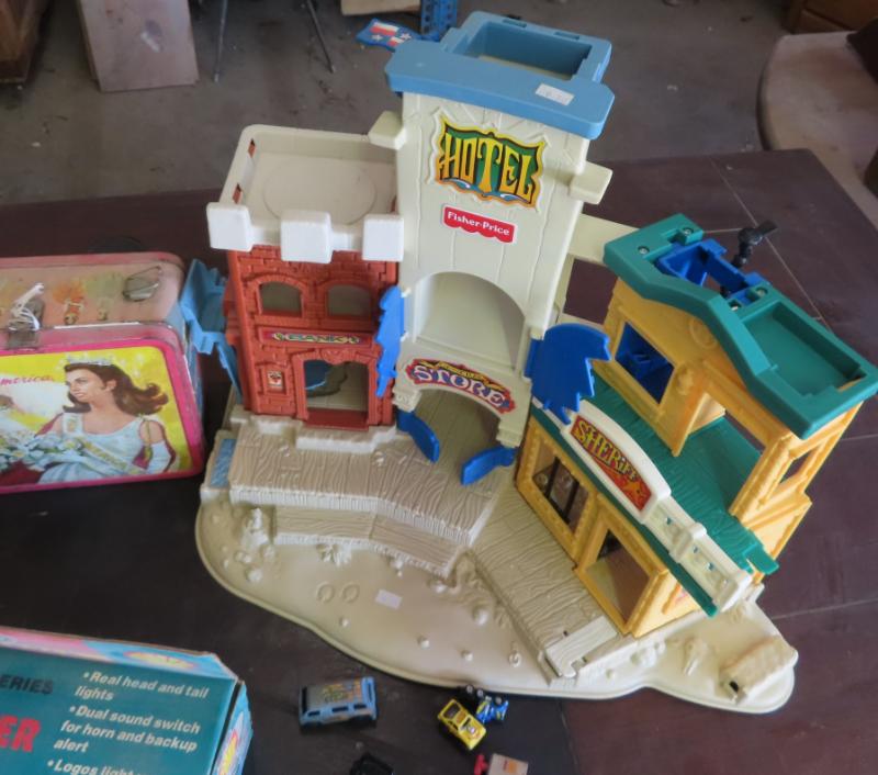 Sale Photo Thumbnail #609